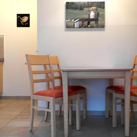 Amalia, Ferienwohnung 3 Lejlighed
